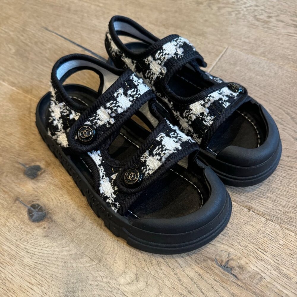 Black & White Tweed Velcro Strap Sandals With Rubber Sole girls NEW